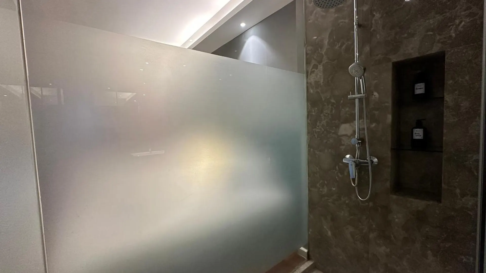 The Shore Residences Melaka I Free Wifi Near Jonker Apartment